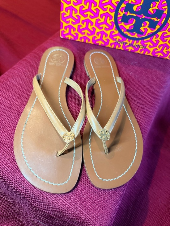 Tory Burch Shoes - Tory Burch Royal Tan & Gold Terra Thong Veg Leather Sandal Box